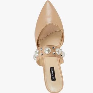 Nine West Baubble slip on mule with Pearl Accents size 9